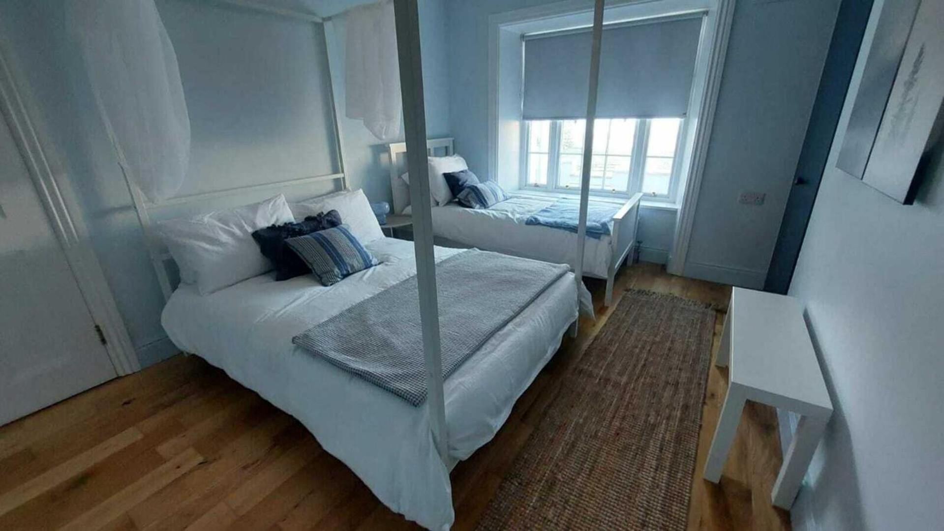 Stunning Unique & Elegantly Refurbed Seafront 2bd Holiday home Dublin
