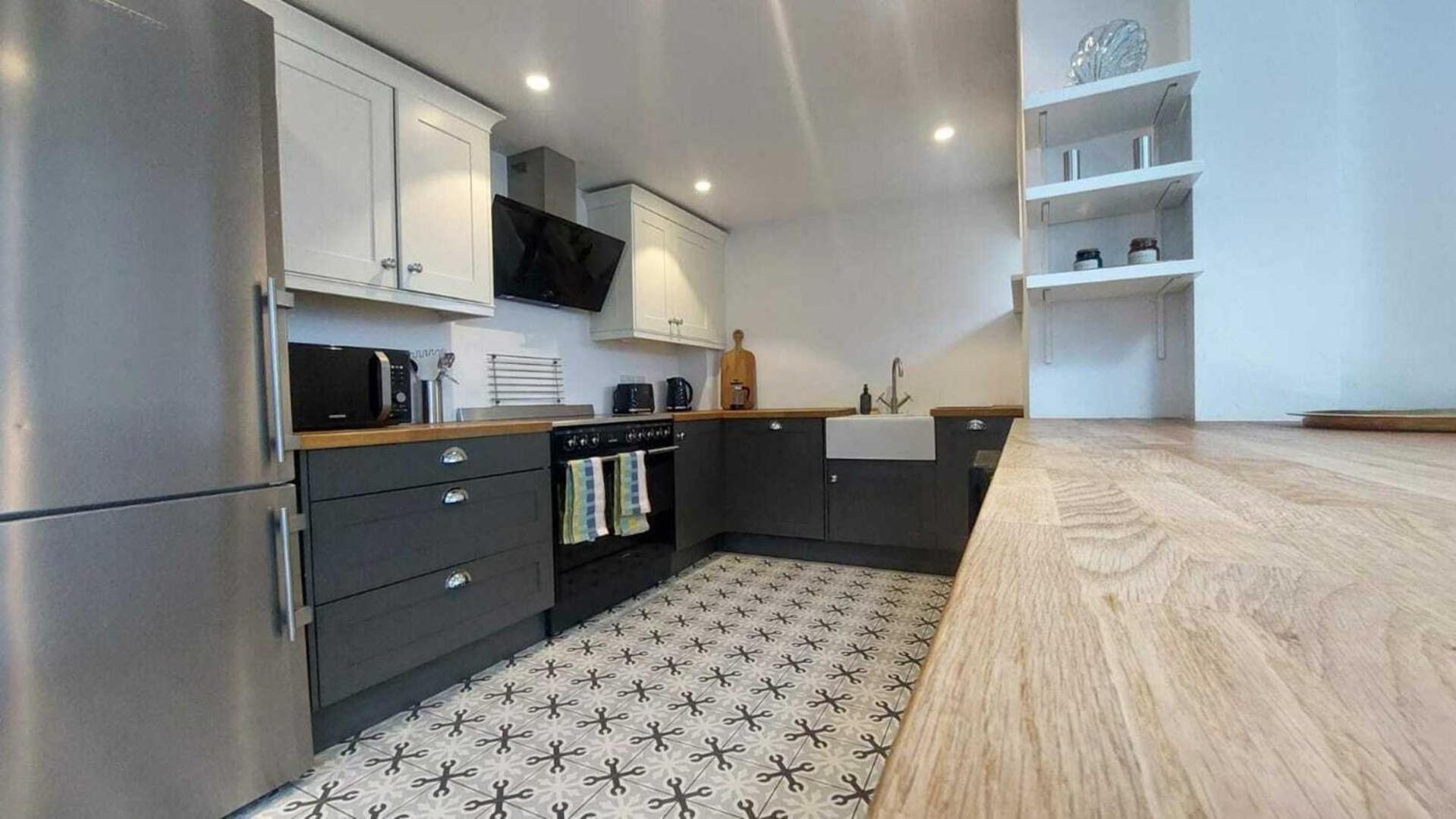 Stunning Unique & Elegantly Refurbed Seafront 2bd Dublin