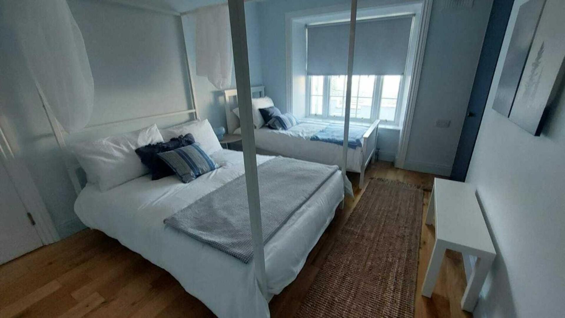Сasa de vacaciones Stunning Unique & Elegantly Refurbed Seafront 2bd Dublín