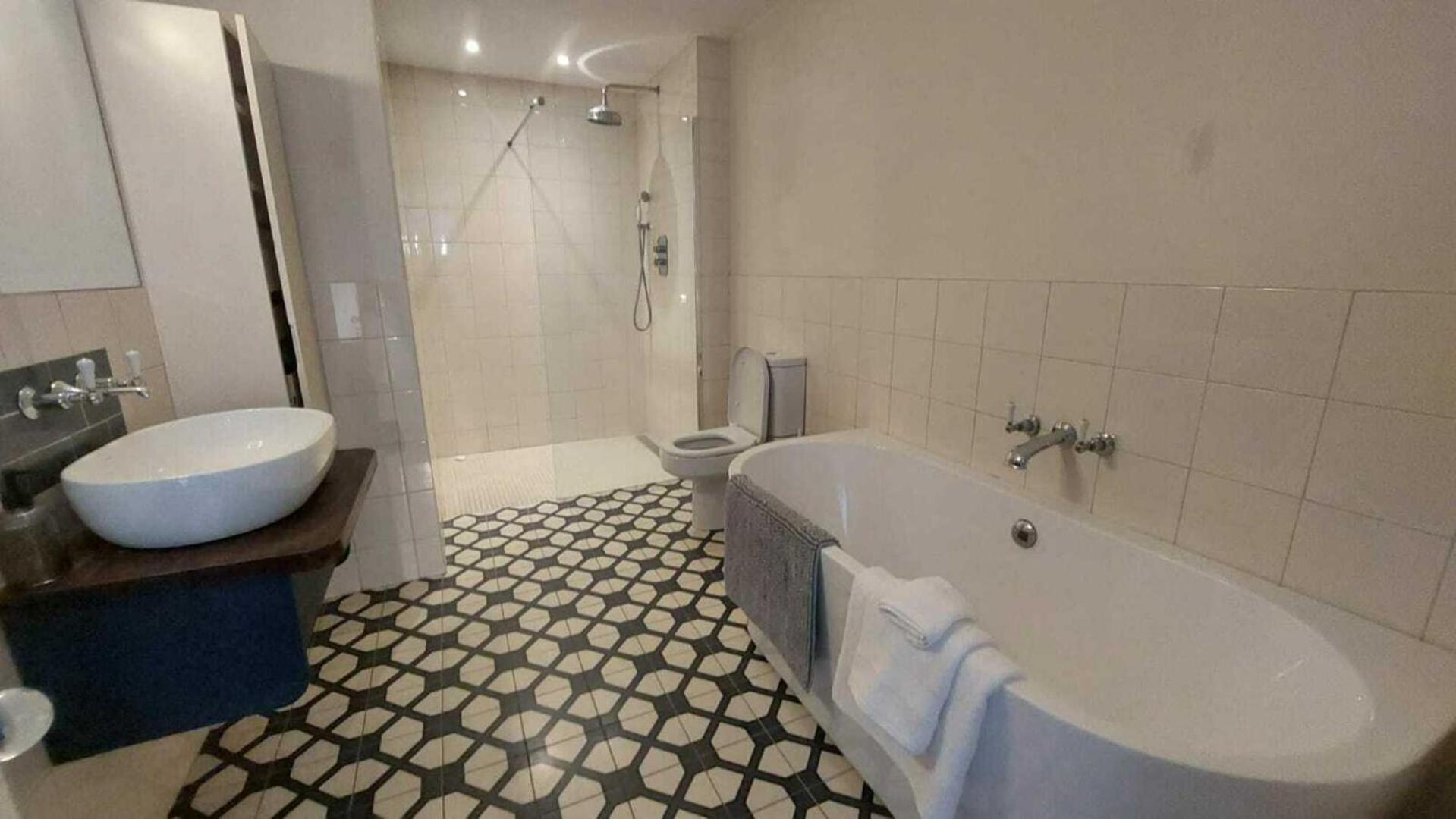 Сasa de vacaciones Stunning Unique & Elegantly Refurbed Seafront 2bd Dublín